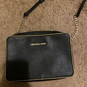 MIchael Kors cross body bag
